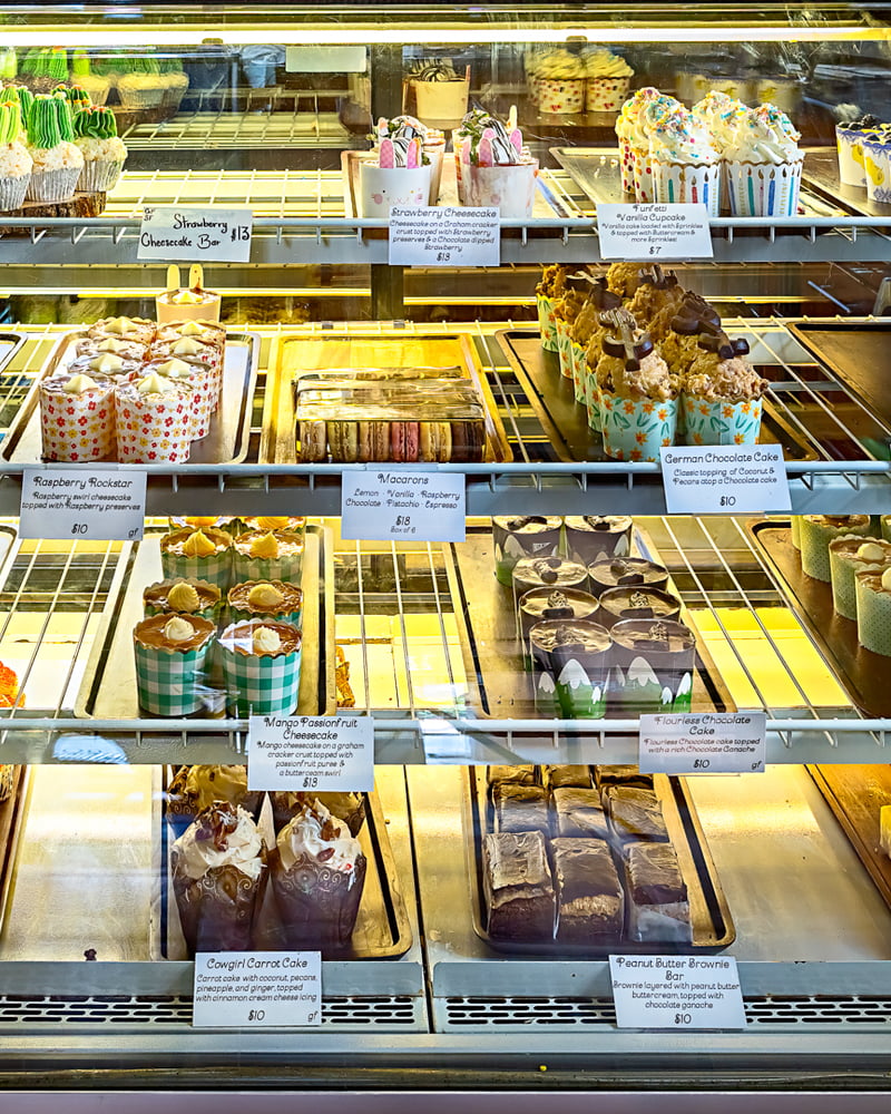 Cake Couture Coffee & Dessert Interior