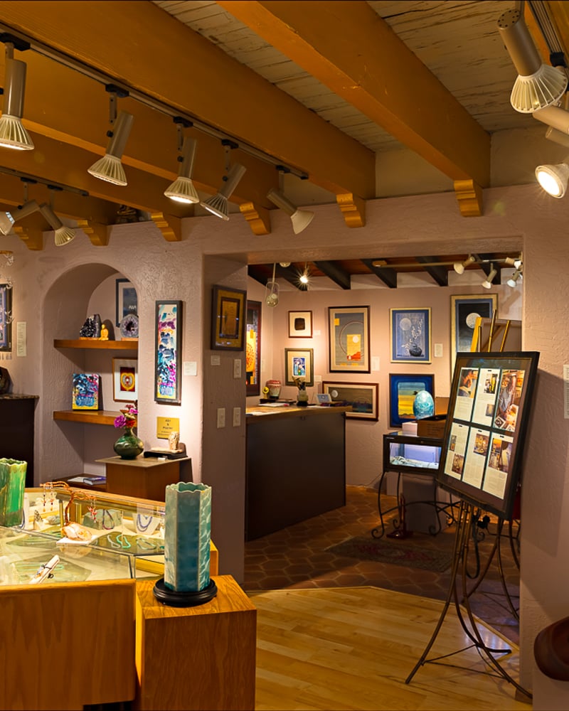 Honshin Fine Art Gallery Interior