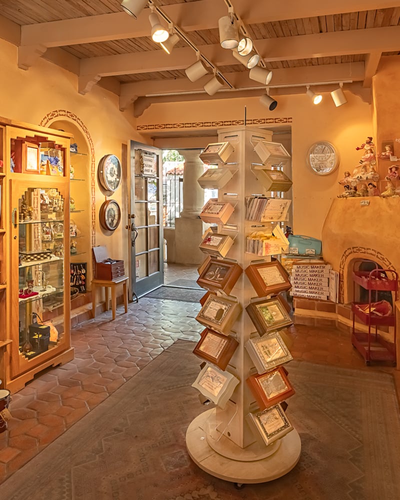 Sedona Music Boxes & More Interior