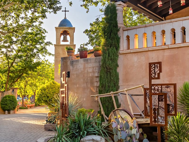 Tlaquepaque village setting